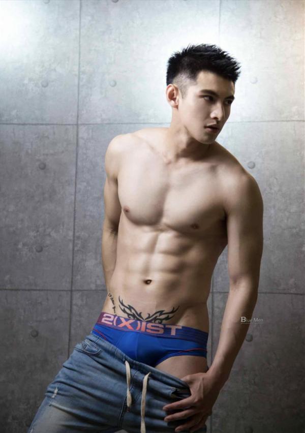 VIRILE-No.02-ebook--bts-video